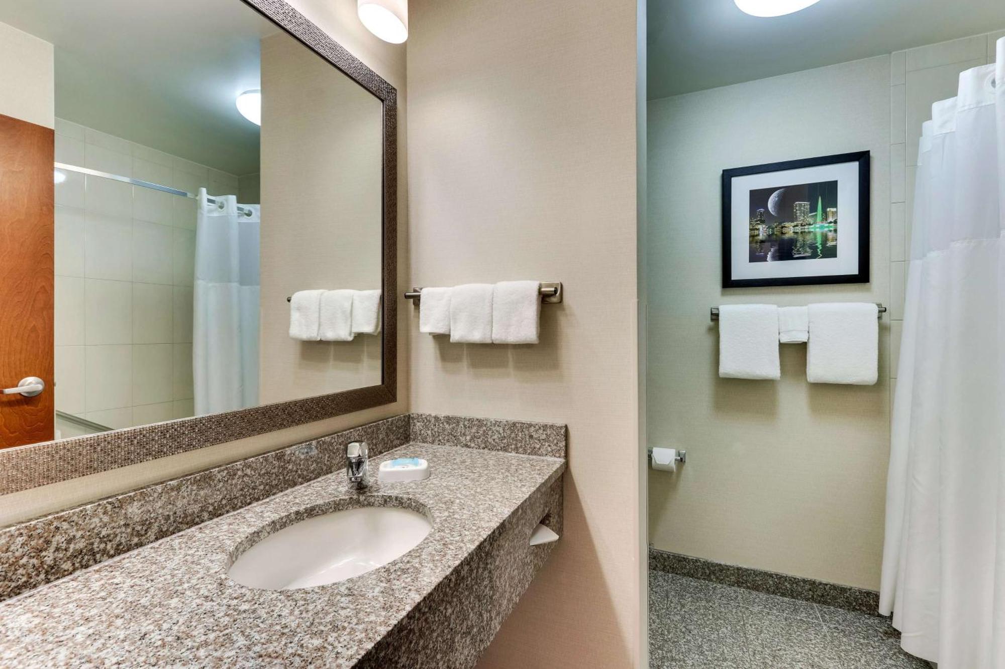 Drury Inn & Suites Orlando Near Universal Orlando Resort Luaran gambar